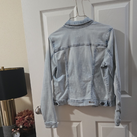 Light Blue Denim Jacket - Picture 5 of 10